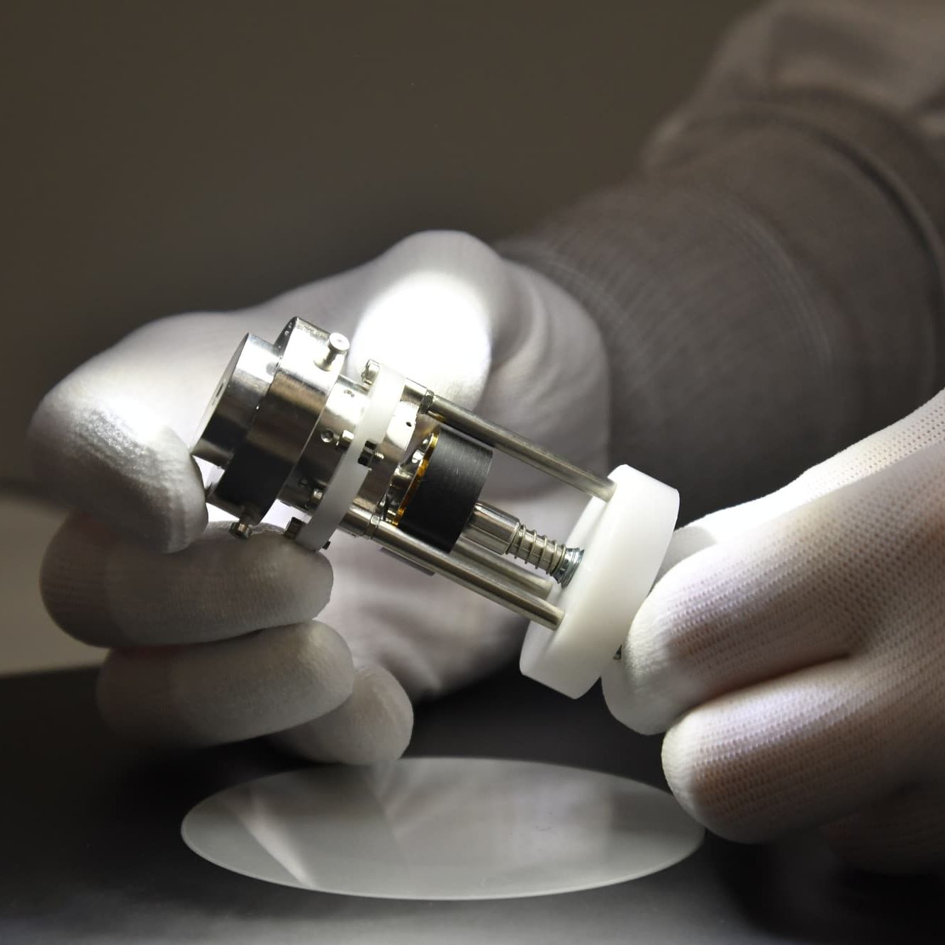 fine steering mirror